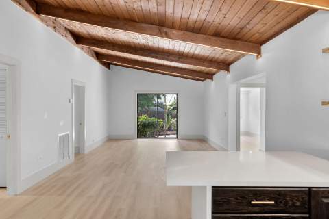178 Coral Avenue, Plantation Key FL - photo 10 of 43