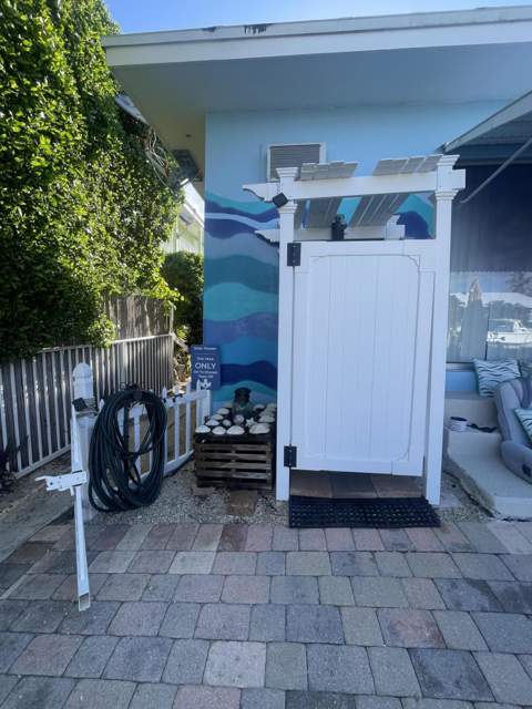 611 8Th Street, Key Colony FL - photo 16 of 37