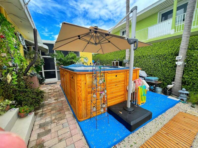 3 bedroom Half Duplex at 611 8Th Street, Key Colony Bch 1st Addn Amd Plat (53.5), Key Colony — photo 5
