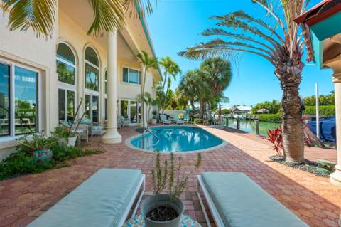 431 12th Street, Key Colony FL - photo 8 of 31