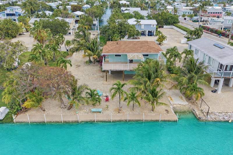 2 bedroom Single Family Residence at 22978 Port Royal Lane, Cutthroat Harbor Est (23.0), Cudjoe Key — photo 4