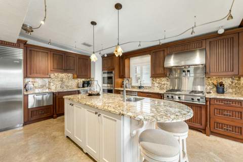 141 Canal Street, Plantation Key FL - photo 18 of 89