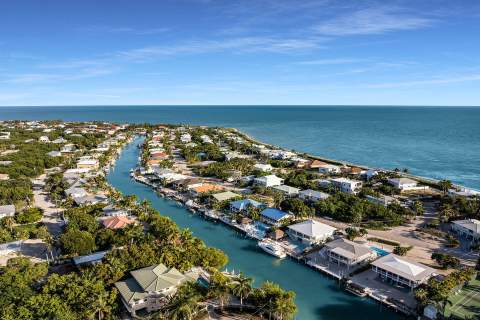 232 W Seaview Drive, Duck Key FL - photo 8 of 73