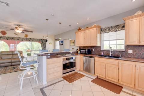 29635 Saratoga Avenue, Big Pine Key FL - photo 6 of 49