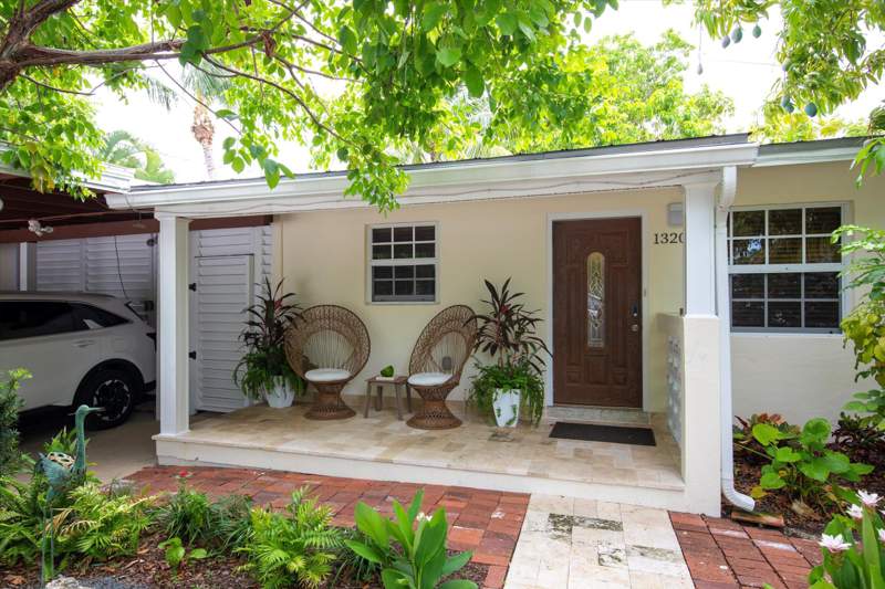 5 bedroom Multi-Units at 1320 6th Street, Key West Realty Cos Sub (3.0), Key West — photo 3