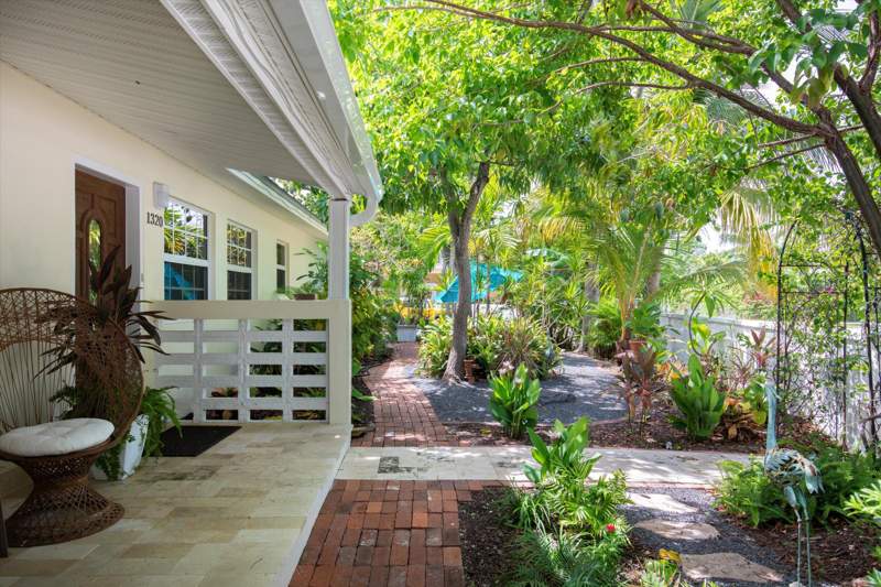 5 bedroom Multi-Units at 1320 6th Street, Key West Realty Cos Sub (3.0), Key West — photo 4