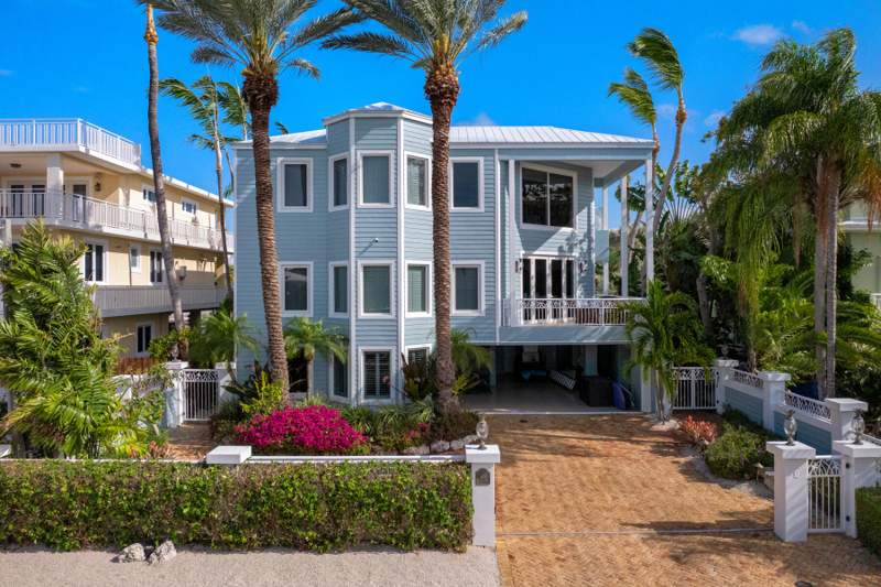 5 bedroom Single Family Residence at 141 Canal Street, Plant Shores (90.0), Plantation Key — photo 2