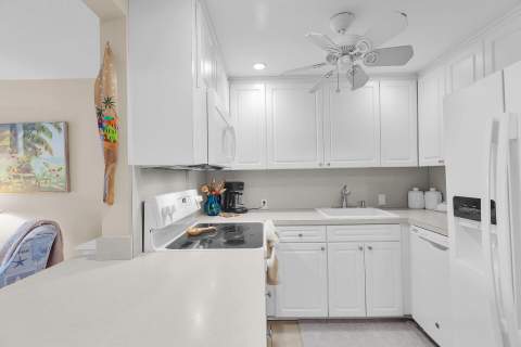 1101 W Ocean Drive #32, Key Colony FL - photo 12 of 40