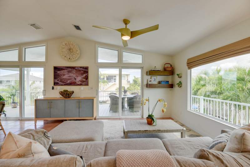 2 bedroom Single Family Residence at 637 E Caribbean Drive, Summerland Key Cove (25.0), Summerland Key — photo 3