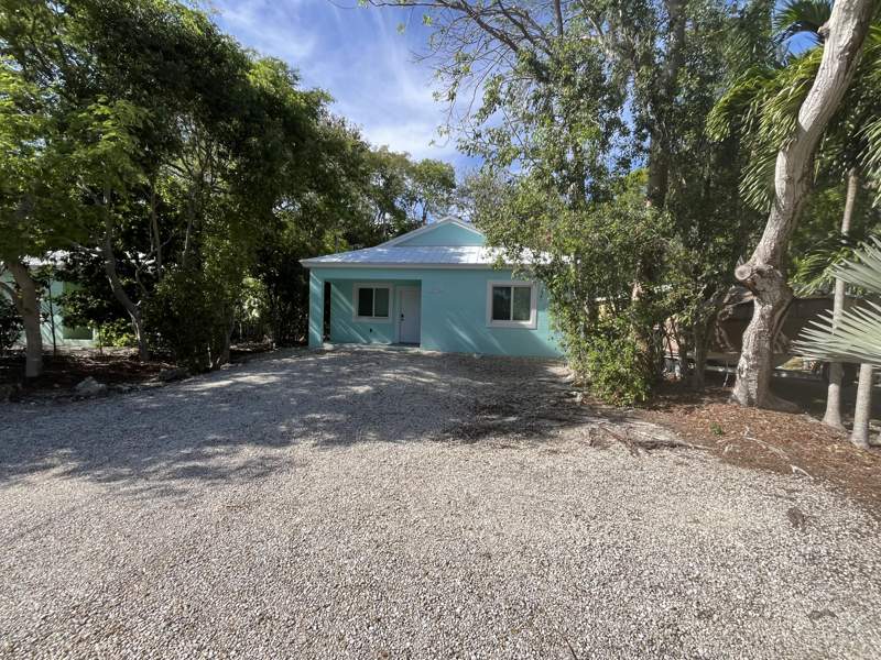 3 bedroom Single Family Residence at 639 Cabrera Street, S Creek Village (103.0), Key Largo — photo 1