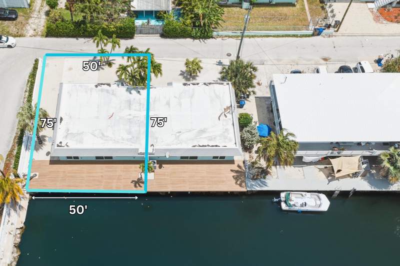 3 bedroom Half Duplex at 100 E 63rd Street Ocean, Sheryl Sub (50.5), Marathon — photo 3