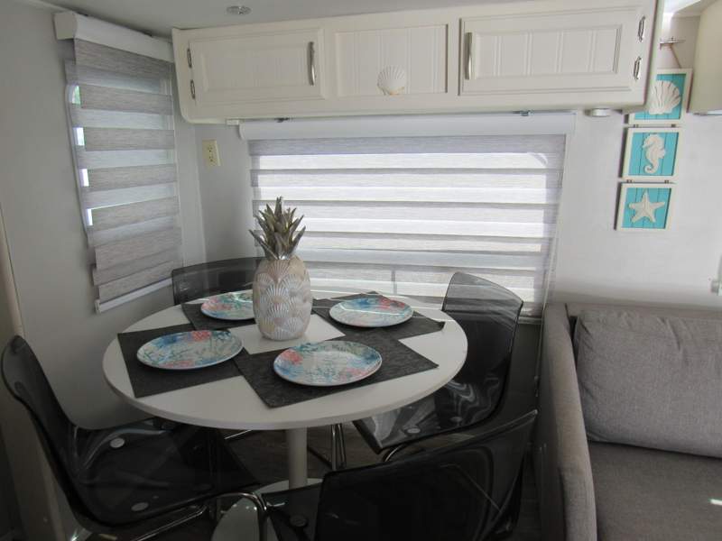 2 bedroom Mobile Home at 325 Calusa Street ## 15, Calusa Campground (101.5), Key Largo — photo 4