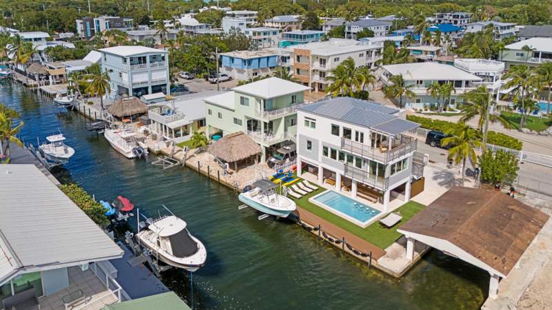 3 bedroom Single Family Residence at 704 Grouper Lane, Raes Cuda Canal (95.0), Key Largo — photo 2