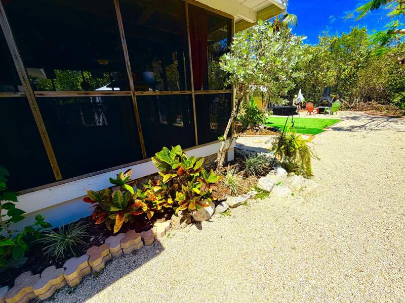 2 bedroom Single Family Residence at 30375 Oleander Boulevard, Palm Villa (30.5), Big Pine Key — photo 3