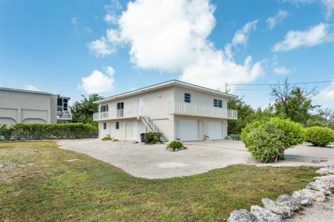 249 W Seaview Drive, Duck Key FL - photo 13 of 17
