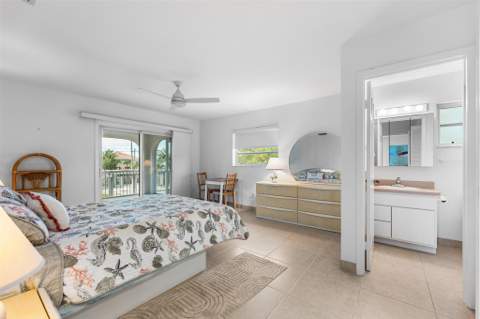 249 W Seaview Drive, Duck Key FL - photo 8 of 17
