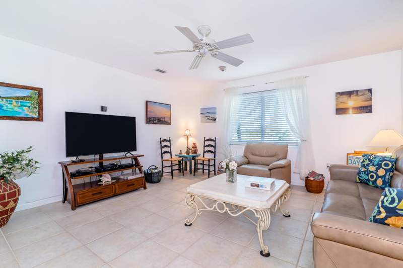 2 bedroom Condominium at 1101 W Ocean Drive #24, Sea Isle Condominium (Aka Cont. Cond) (53.5), Key Colony — photo 3