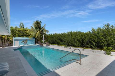 169 Venetian Way, Plantation Key FL - photo 17 of 75