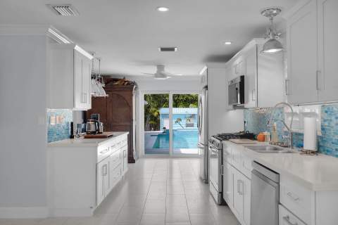 169 Venetian Way, Plantation Key FL - photo 23 of 75
