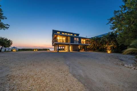 22542 Jolly Roger Drive, Cudjoe Key FL - photo 14 of 52