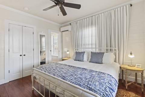 1017 Angela Street, Key West FL - photo 13 of 40