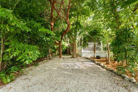 33 Pen Key, Upper Matecumbe Key Islamorada FL - photo 8 of 60