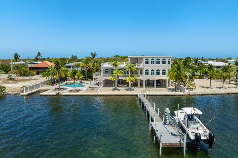 3 bedroom Single Family Residence at 3742 Seagrape Street, Port Pine Heights (29.0), Big Pine Key — photo 2