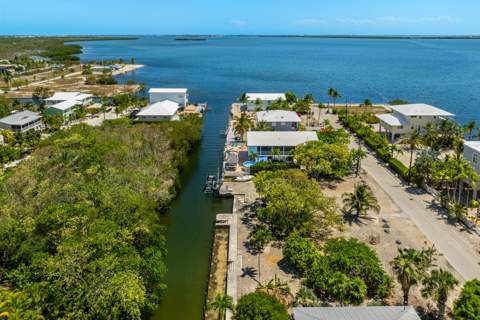3742 Seagrape Street, Big Pine Key FL - photo 17 of 99