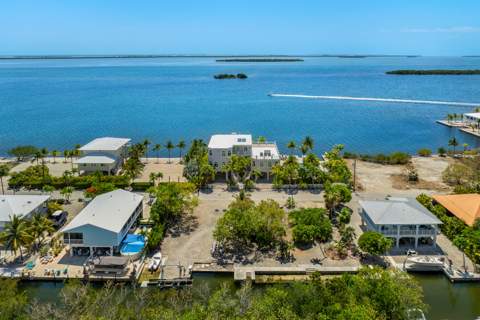 3742 Seagrape Street, Big Pine Key FL - photo 10 of 99