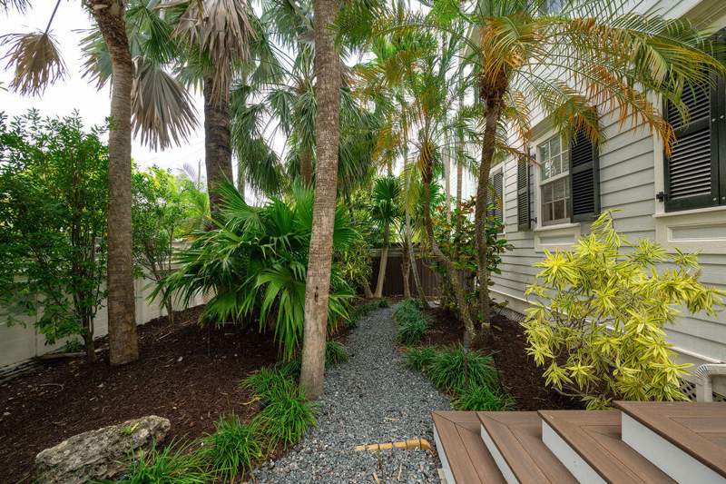 4 bedroom Single Family Residence at 1320 South Street, Key West Investment Co Sub (1.0), Key West — photo 3