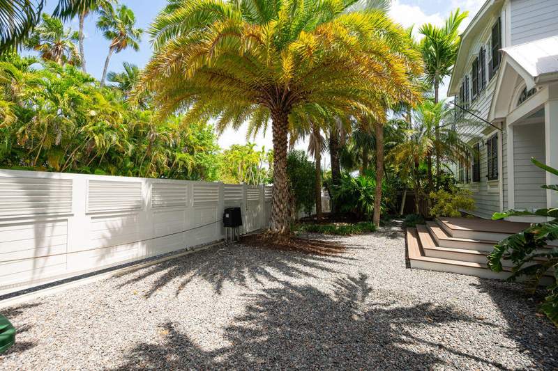 4 bedroom Single Family Residence at 1320 South Street, Key West Investment Co Sub (1.0), Key West — photo 4