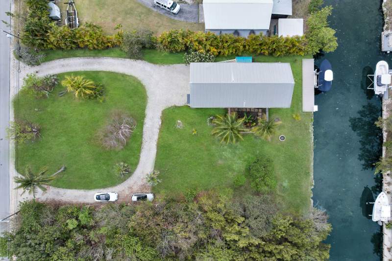 2 bedroom Single Family Residence at 29131 Watson Boulevard, Eden Pines Colony (29.0), Big Pine Key — photo 4