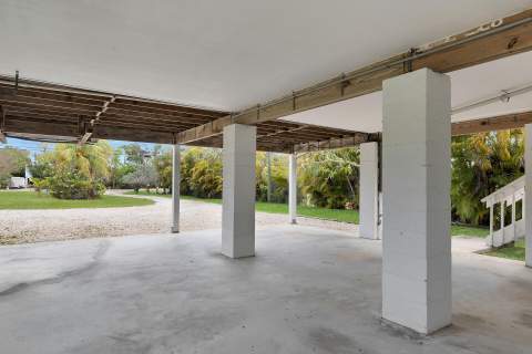 29131 Watson Boulevard, Big Pine Key FL - photo 12 of 33