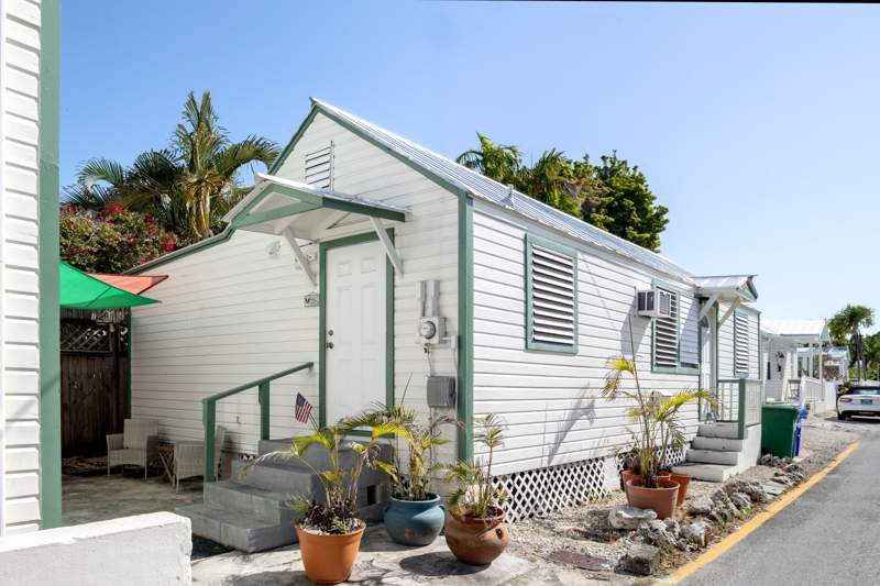 7 bedroom Multi-Units at 800 Elizabeth Street, Old Town - Unrecord (1.0), Key West — photo 4