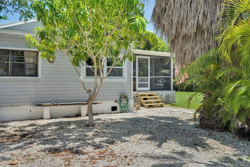 3 bedroom Single Family Residence at 30461 Poinciana Road, Palm Villa (30.5), Big Pine Key — photo 4