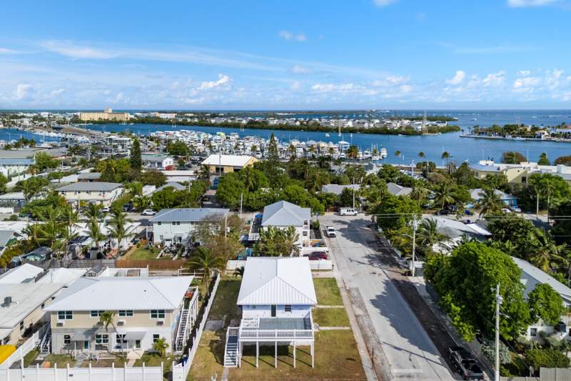 4 bedroom Multi-Units at 1224 2nd Street, Sunshine Sub Plat 3 (3.0), Key West — photo 2