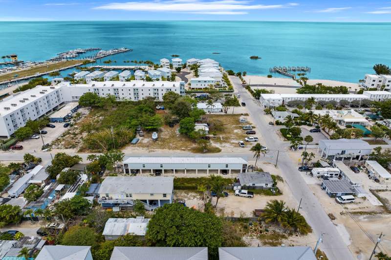 2 bedroom Single Family Residence at 245 41st Street, Marathon Beach (49.0), Marathon — photo 5