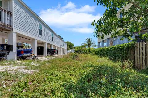245 41st Street, Marathon FL - photo 13 of 14
