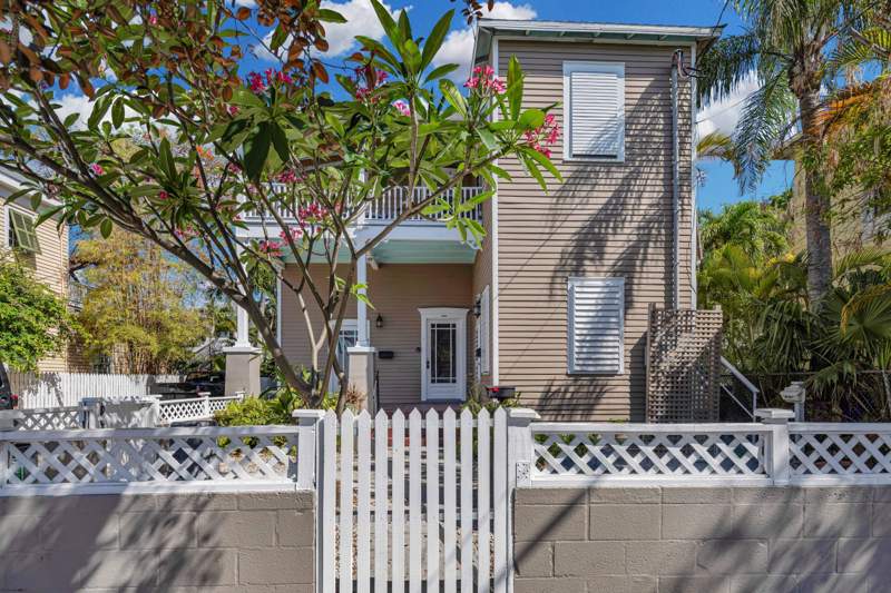 5 bedroom Multi-Units at 1104 Truman Avenue, Gwynn Sub (1.0), Key West — photo 3