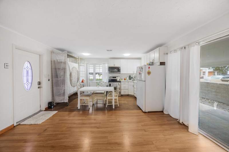 3 bedroom Single Family Residence at 28E 12th Avenue, Stuart Sub (5.0), Stock Island — photo 4