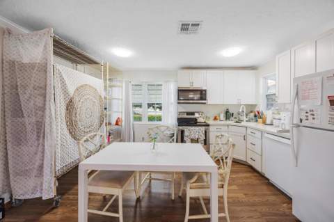 28E 12th Avenue, Stock Island FL - photo 9 of 34