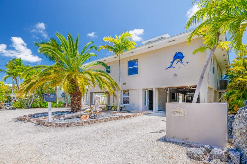 4 bedroom Single Family Residence at 29562 Saratoga Avenue, Pine Channel Estates (29.5), Big Pine Key — photo 3
