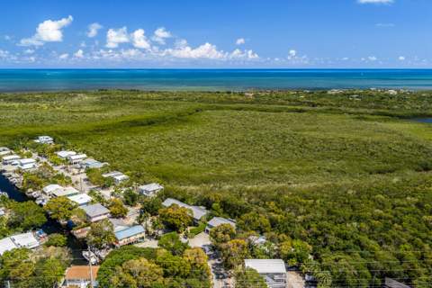 112 Peace Avenue, Key Largo FL - photo 6 of 46
