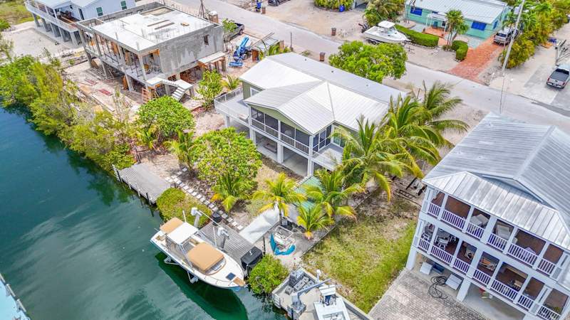 3 bedroom Single Family Residence at 29555 Enterprise Avenue, Pine Channel Estates (29.5), Big Pine Key — photo 4
