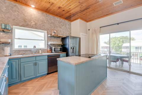 22939 Gasparilla Lane, Cudjoe Key FL - photo 13 of 48