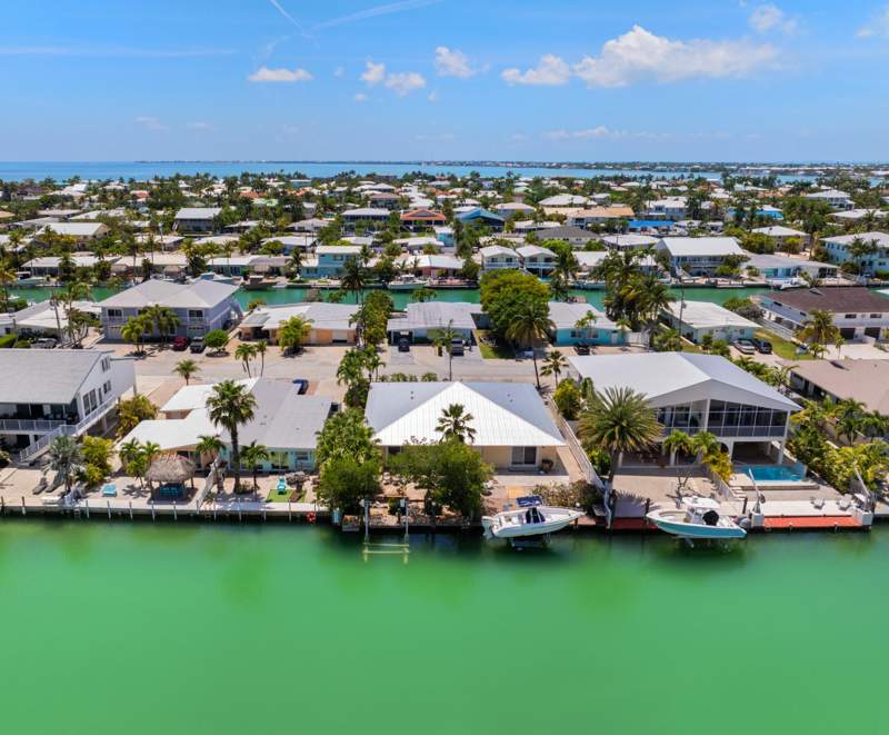 3 bedroom Half Duplex at 440 9th Street, Key Colony Bch 1st Addn Amd Plat (53.5), Key Colony — photo 4
