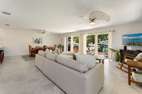 440 9th Street, Key Colony FL - photo 8 of 50