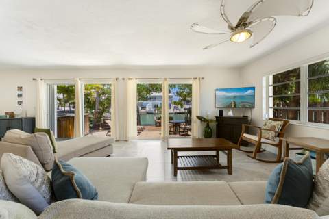 440 9th Street, Key Colony FL - photo 10 of 50