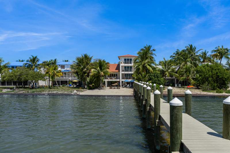 4 bedroom Single Family Residence at 58652 Overseas Highway, Crains Sub (58.0), Marathon — photo 3