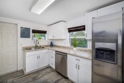 30372 Palm Drive, Big Pine Key FL - photo 16 of 43